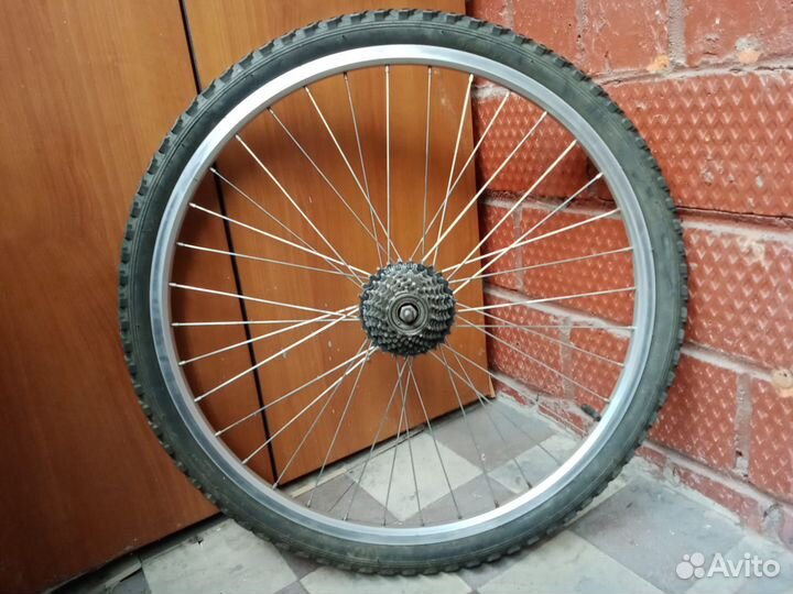 Велосипедное заднее(7-звёздочек)колесо 26 бу