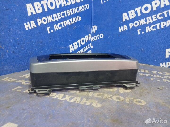 Рамка магнитолы Mazda 6 Gh седан L8 2008