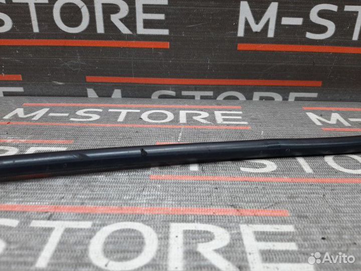 Шланг водостока передний левый Bmw X5 E53 M54B30