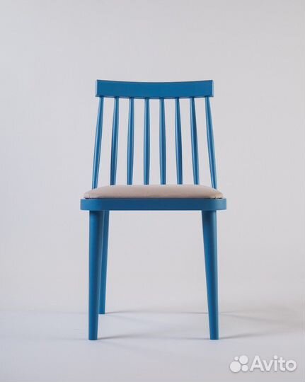Стул деревянный