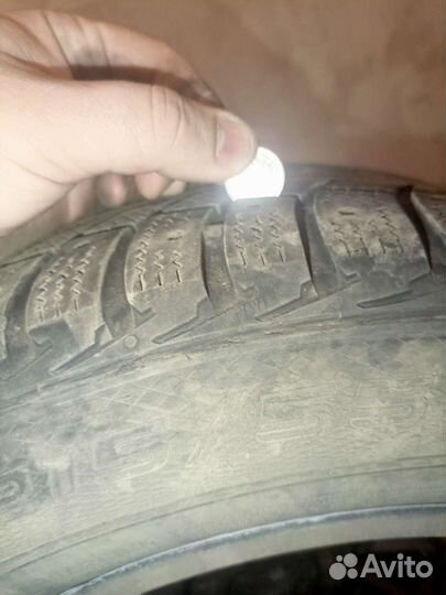 Gislaved Frost 215/55 R16