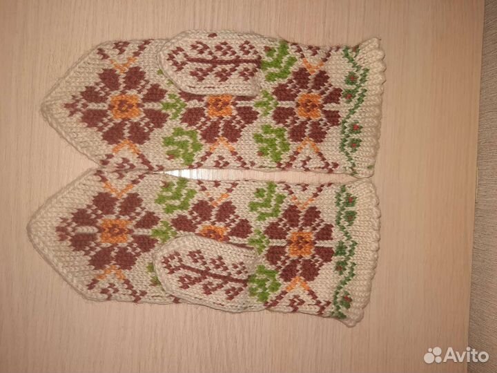 Варежки из натуральной шерсти