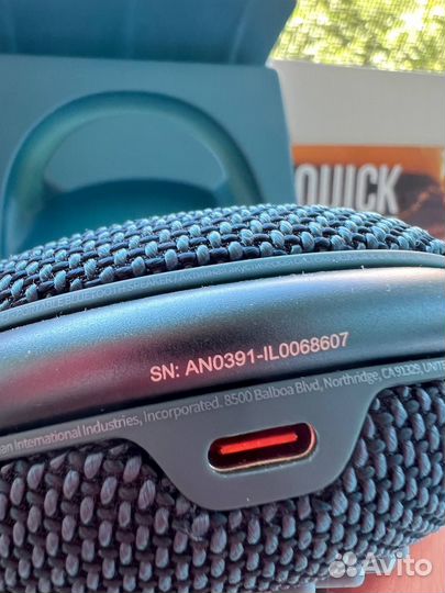 Колонка jbl clip 4