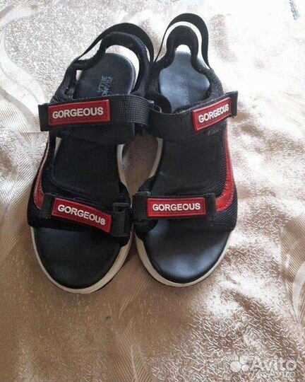 Босоножки37р