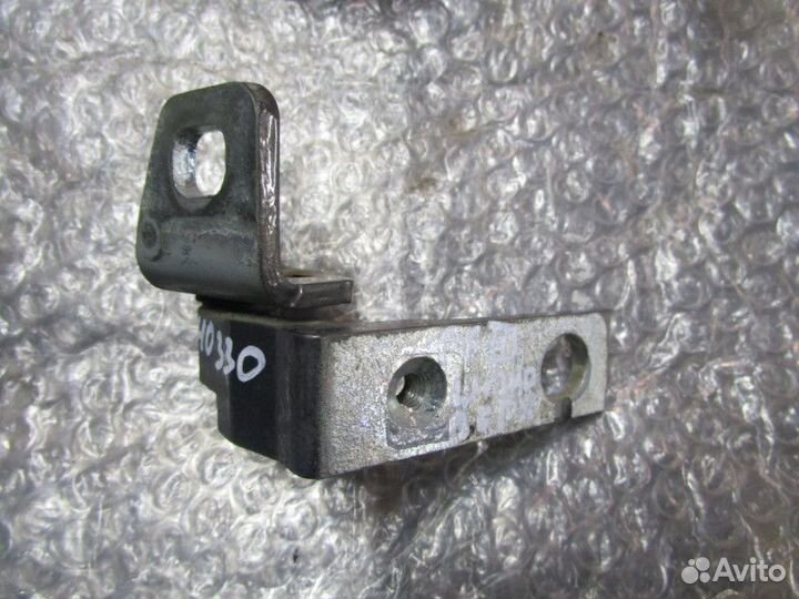 Петля двери задней левой верхняя Ford Focus III 20