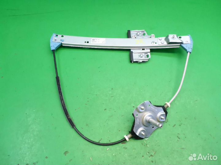 Стеклоподъемник задней двери правый в сб