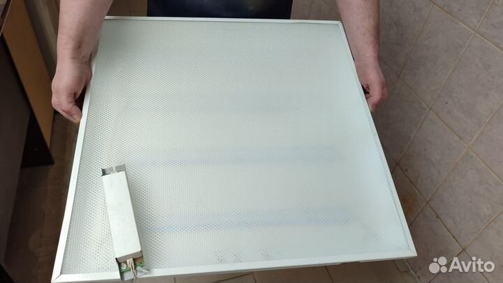 Светильник потолочный светодиодный