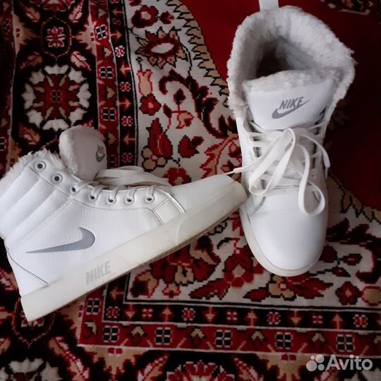 Кроссовки зимние женские 37 размер