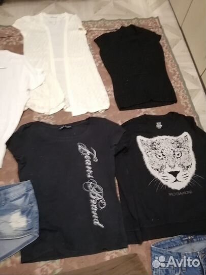 Отдам пакет одежды 44р