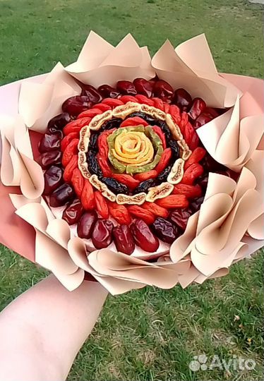 Вкусный съедобный букет сухофрукты 1 сентября