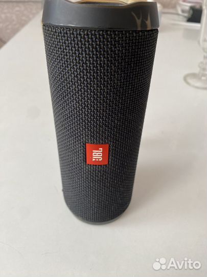 Колонка jbl flip 4 (восстановленная)