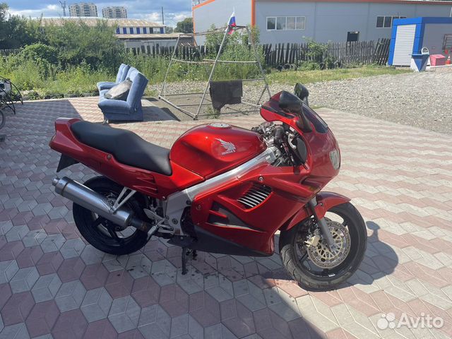 Продам мотоцикл Honda VFR750F объявление продам
