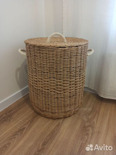 Корзина плетеная большая с крышкой для белья