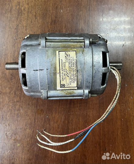 Двигатель асинхронный 220