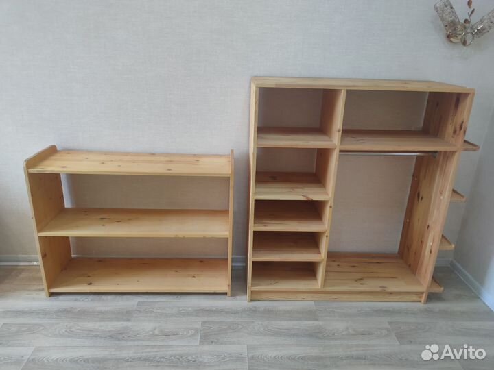 Детский деревянный шкаф