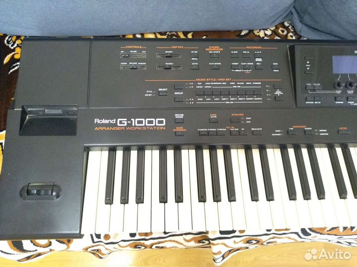 Синтезатор Roland g-1000