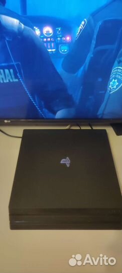 Игровая приставка Sony PS4 Pro 1tb