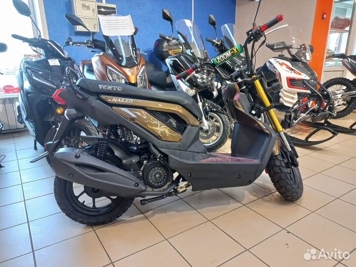 Скутер Vento Naked