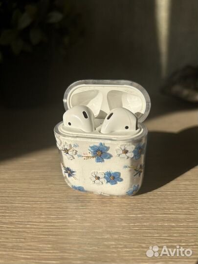 Беспроводные наушники apple airpods 2