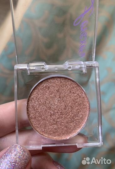 Тени для век