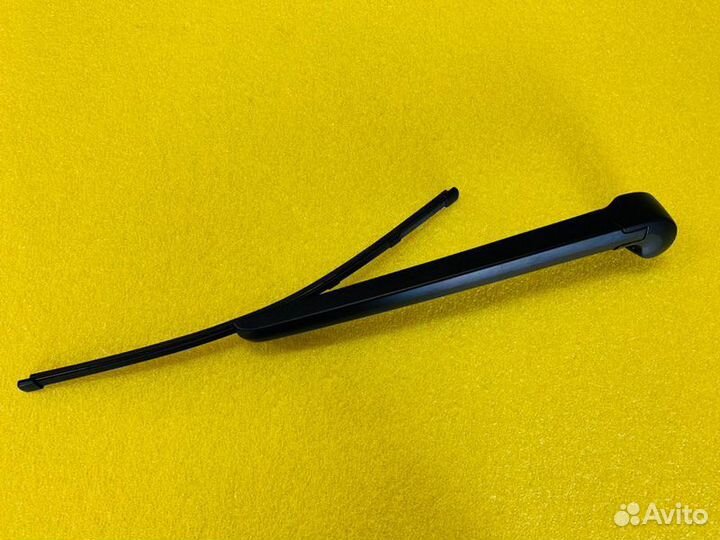 Поводок стеклоочистителя задний задний Porsche