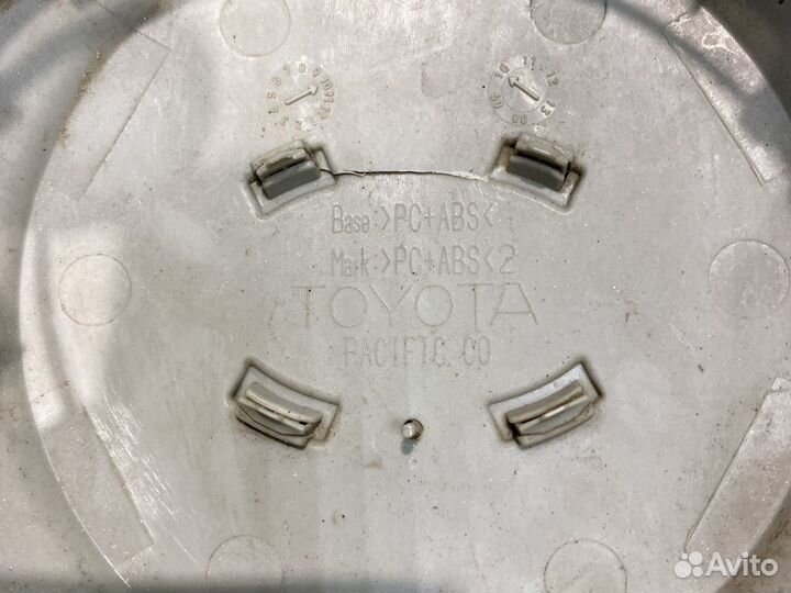 Колпачок ступицы toyota lc200 prado