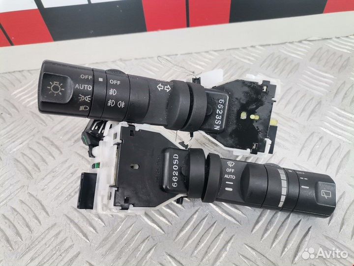 Переключатель для Nissan Pathfinder (R51)