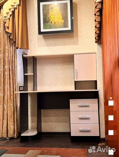 Компьютерный стол 5