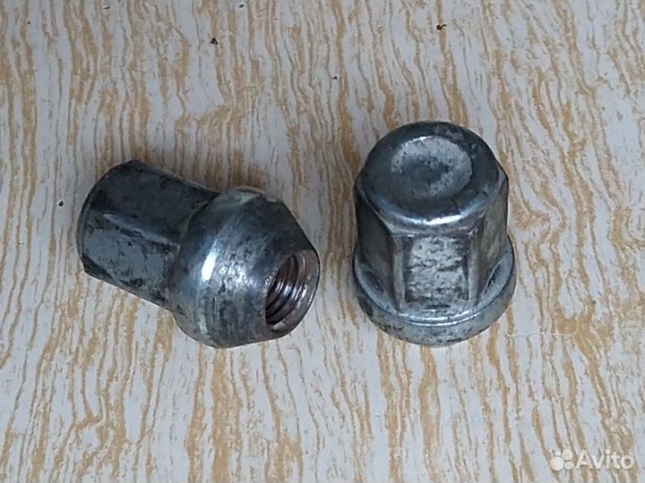 Гайки колесные разные