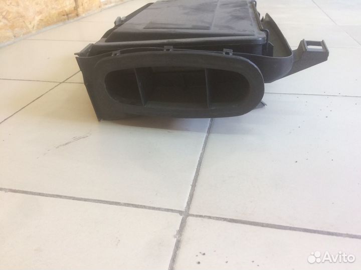 BMW E39 Корпус салонного фильтра левый с Японии