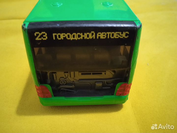 Игрушка автобус