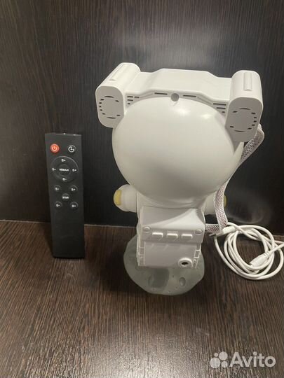 Ночник ввиде космонавта