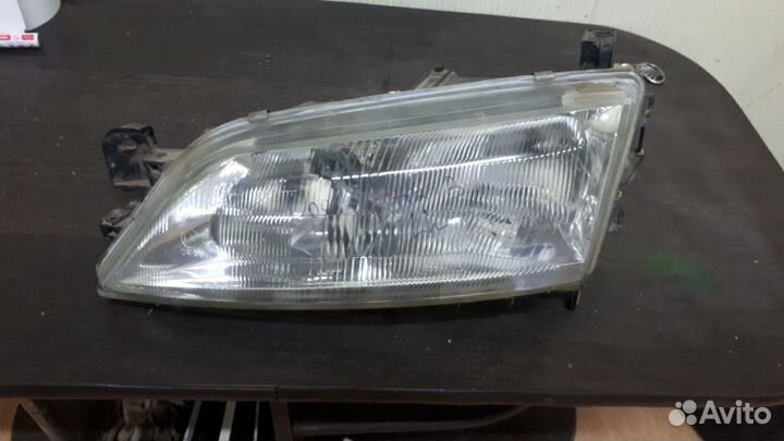 Фара левая Opel Vectra B