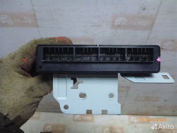 Блок электронный Subaru Forester SH EJ204 2009