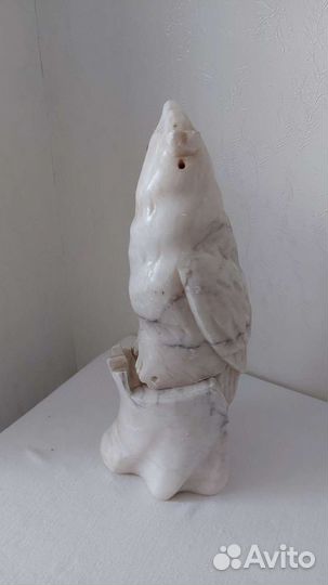 Мраморная статуэтка светильник