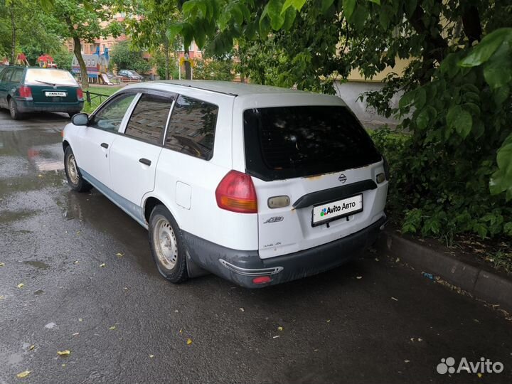 Nissan AD 1.3 AT, 1999, 199 999 км
