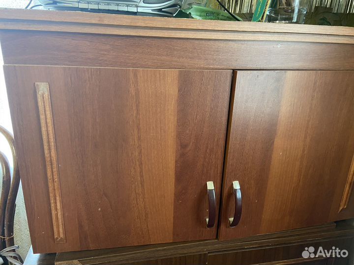 Шкаф сервант