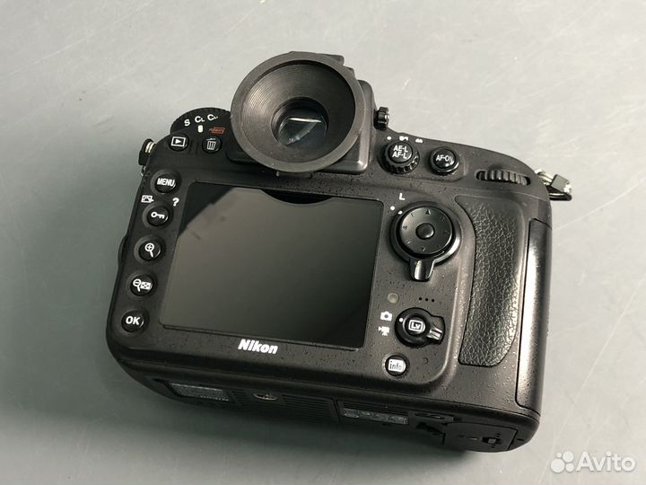 Nikon D800 77.000 кадров