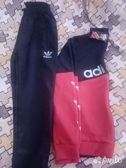 Спортивный костюм adidas женский