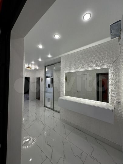 3-к. квартира, 84 м², 21/22 эт.