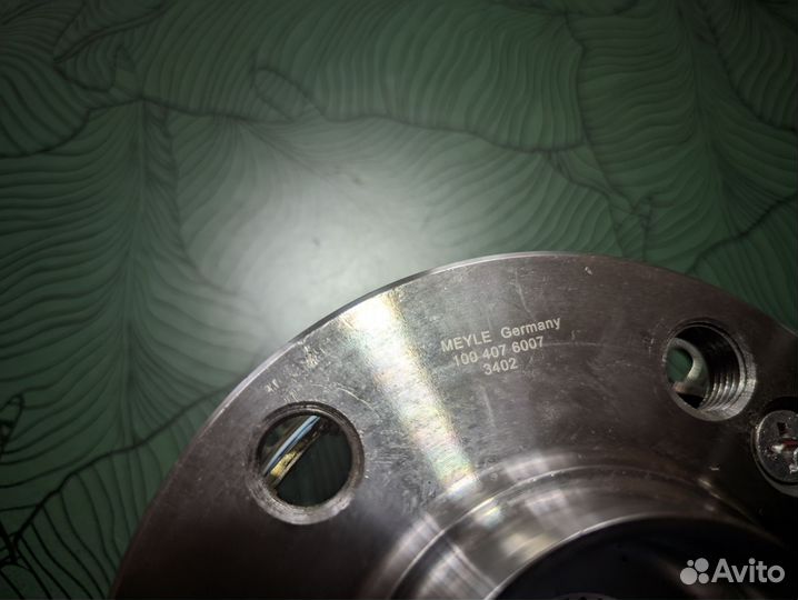 Ступица переднего колеса Audi