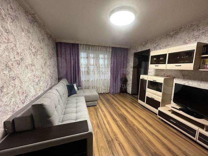 2-к. квартира, 52 м², 4/9 эт.