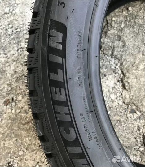 Michelin X-Ice North 4 SUV 275/45 R21 110T