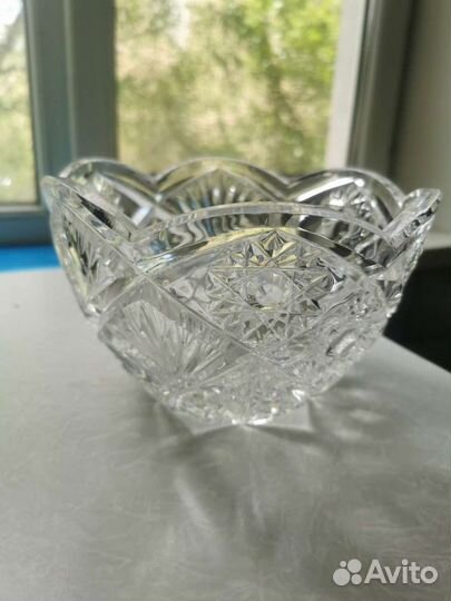 Хрустальная ваза