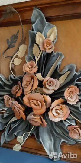 Картина из кожи