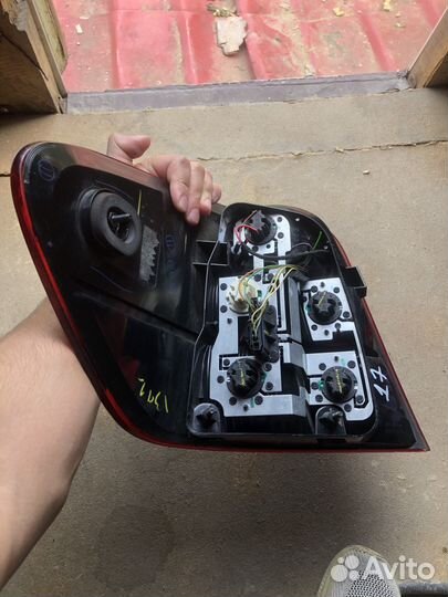 Фонарь задний правый mercedes-benz W164