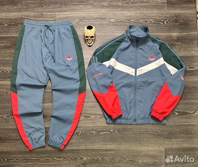 Спортивный костюм Adidas