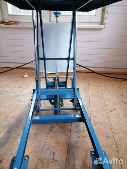 Тележка подъемник 