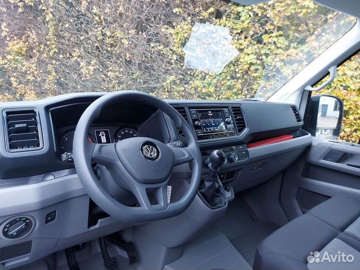 Volkswagen Crafter цельнометаллический, 2023