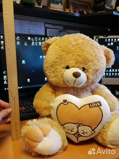 Мягкие игрушки заяц и мишка